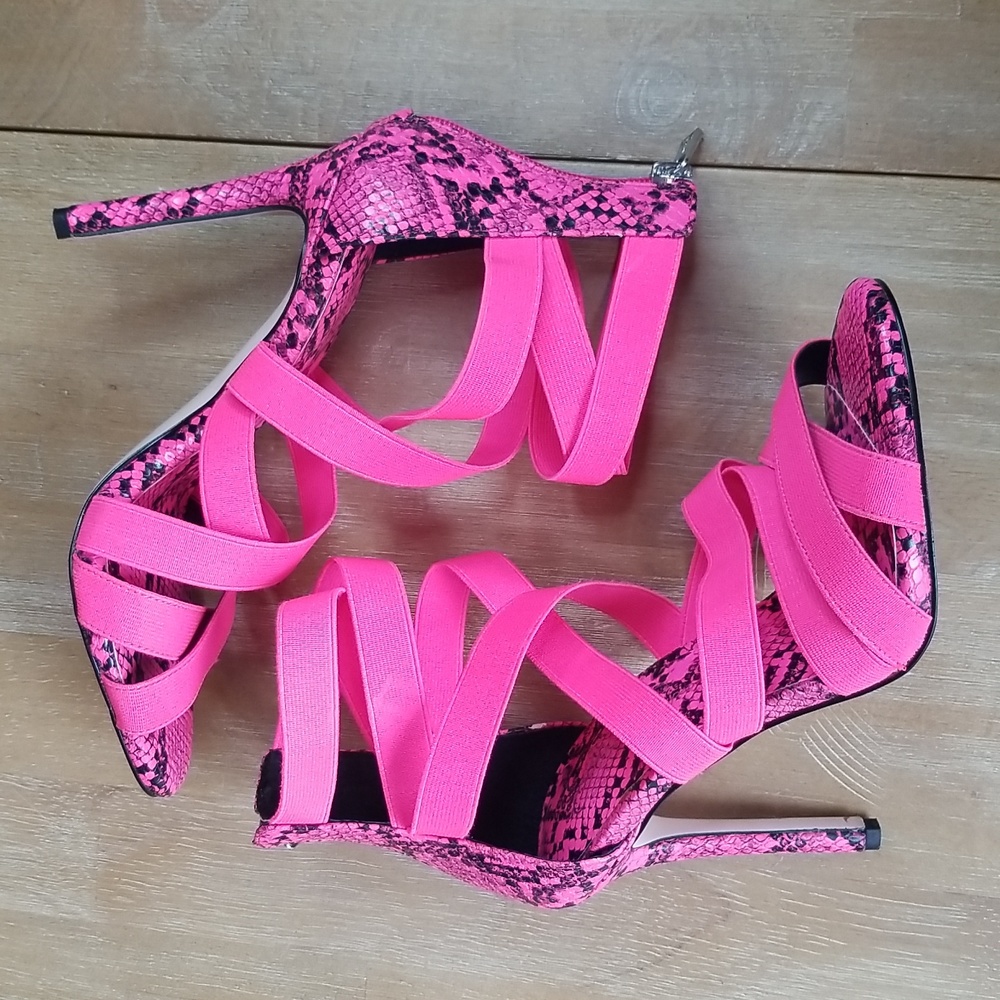 Jessica Simpson Heels, NWT size 7,  Hot Pink Snake Print with Elastic Straps